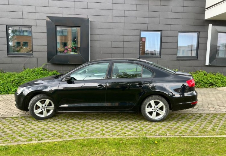 Volkswagen Jetta, 2014.gads, 1.2 Benzīns