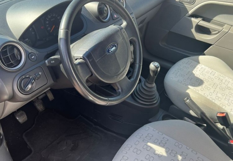 Ford Fiesta, 2003.gads, 1.4 Benzīns