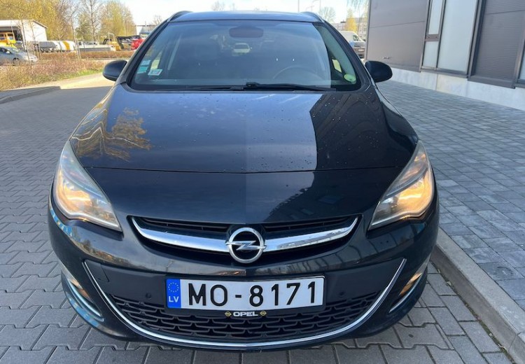 Opel Astra Sports Tourer, 2012.gads, 1.7 dīzelis
