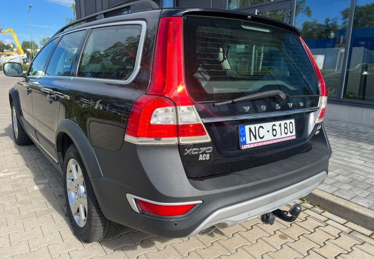 Volvo XC70, 2015.gads, 2.4 Dīzelis