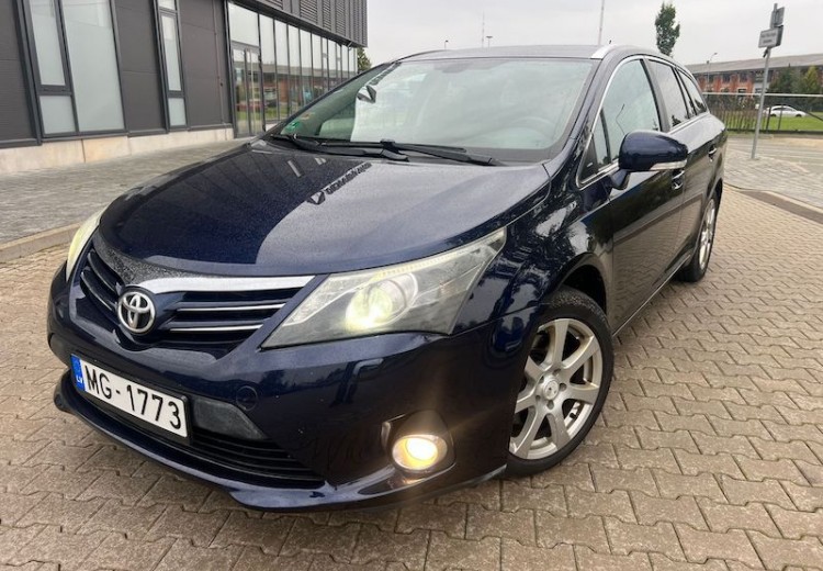 Toyota Avensis, 2012.gads, 2.2 Dīzelis