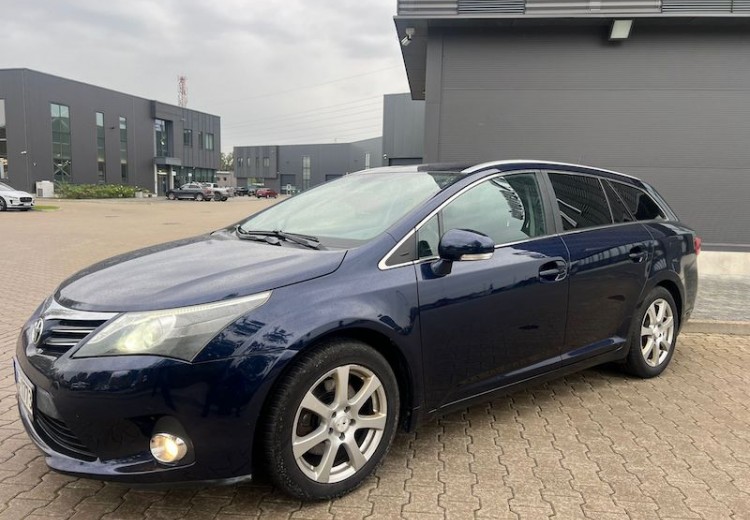 Toyota Avensis, 2012.gads, 2.2 Dīzelis