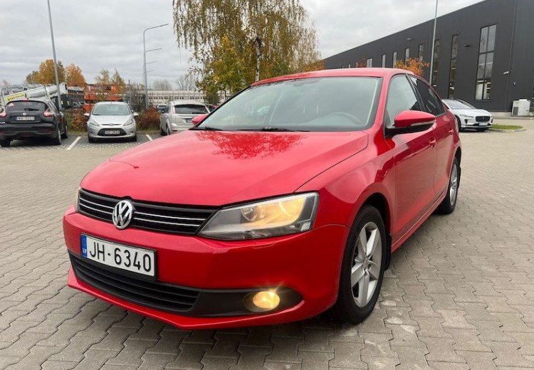 Volkswagen Jetta, 2013.gads, 1.6 Dīzelis