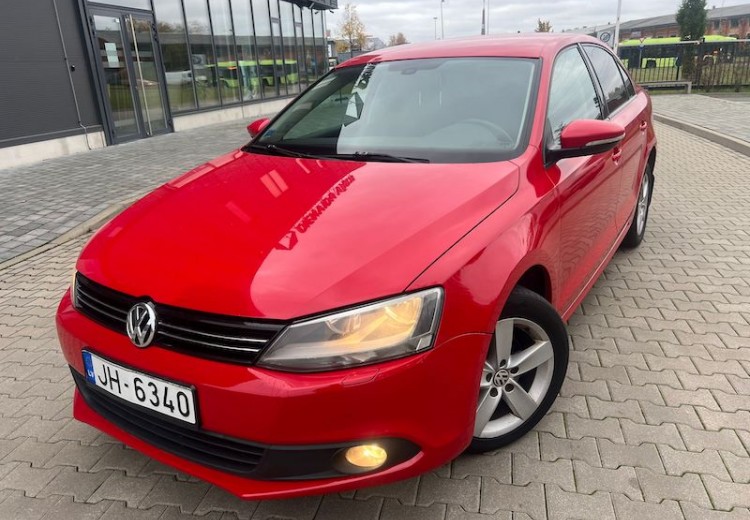 Volkswagen Jetta, 2013.gads, 1.6 Dīzelis