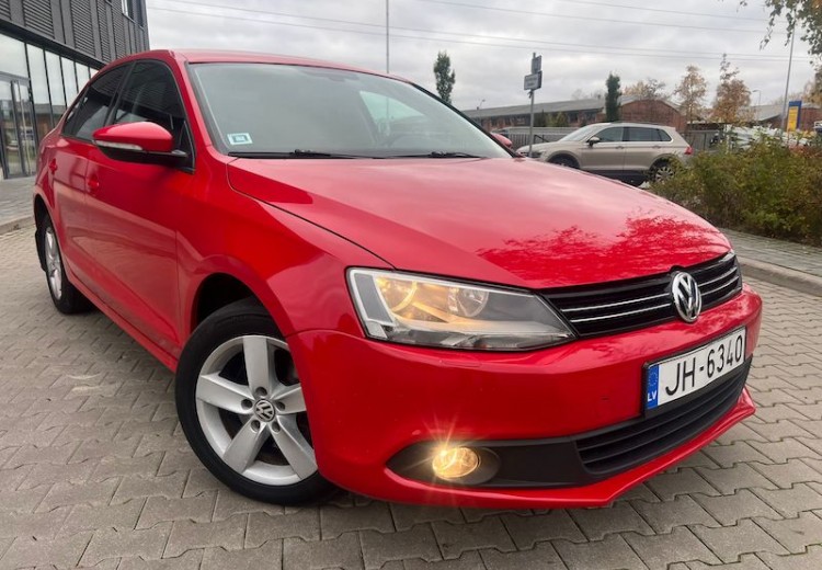 Volkswagen Jetta, 2013.gads, 1.6 Dīzelis