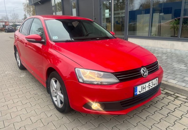 Volkswagen Jetta, 2013.gads, 1.6 Dīzelis