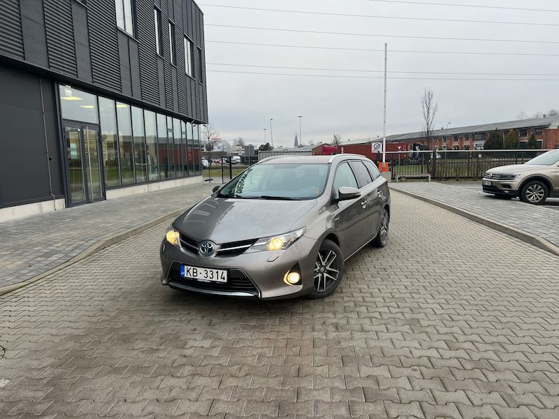 Toyota Auris, 2015.gads, 1.8 Hybrid