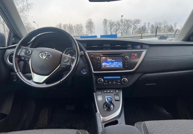 Toyota Auris, 2015.gads, 1.8 Hybrid