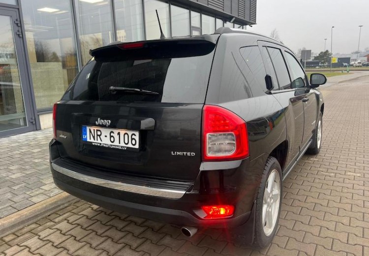 Jeep Compass, 2011.gads, 2.4 Benzīns