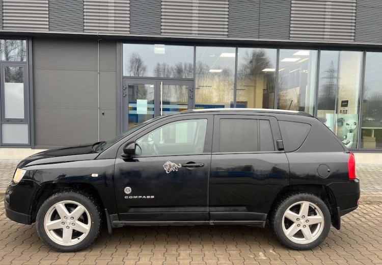 Jeep Compass, 2011.gads, 2.4 Benzīns