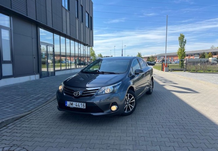 Toyota Avensis, 2014.gads, 1.8 Benzīns