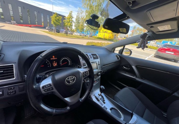 Toyota Avensis, 2014.gads, 1.8 Benzīns