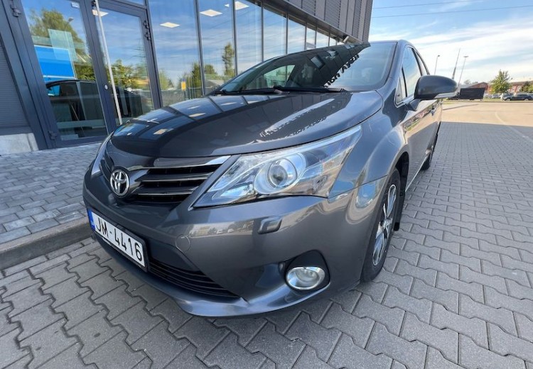 Toyota Avensis, 2014.gads, 1.8 Benzīns