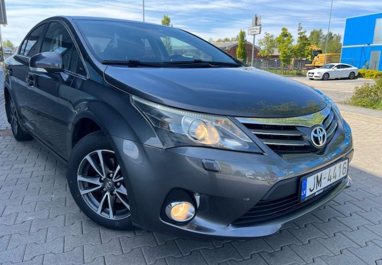 Toyota Avensis, 2014.gads, 1.8 Benzīns