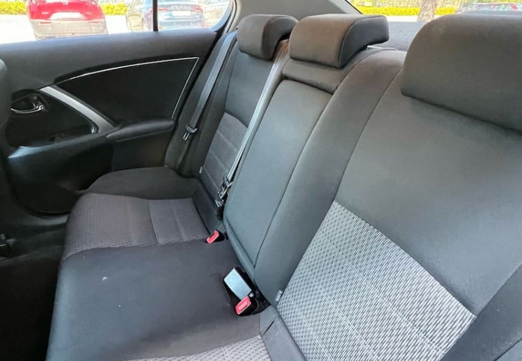 Toyota Avensis, 2014.gads, 1.8 Benzīns